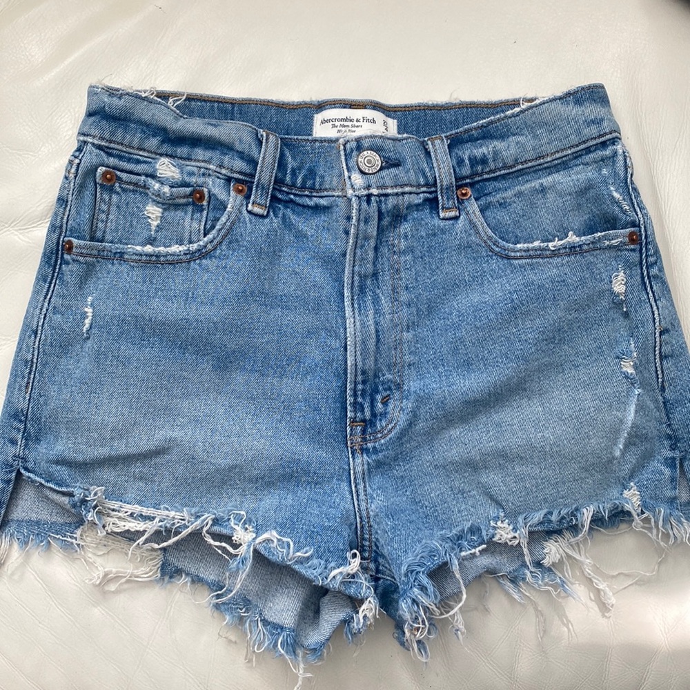 Abercrombie High Rise Mom Jean Short